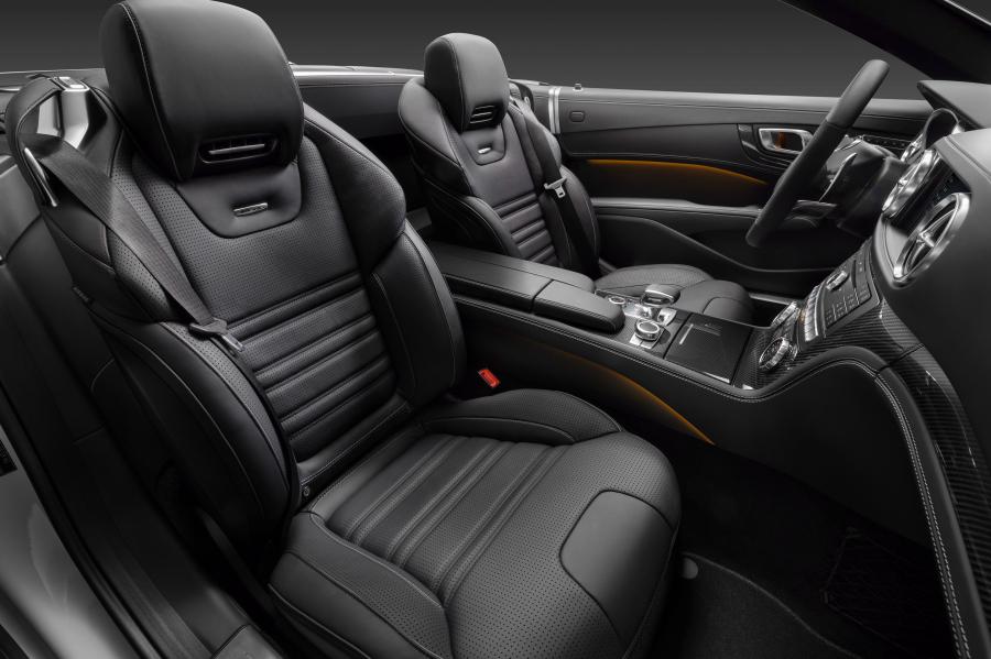  Mercedes-AMG SL63 2015 года  (фото 27 из 29)
